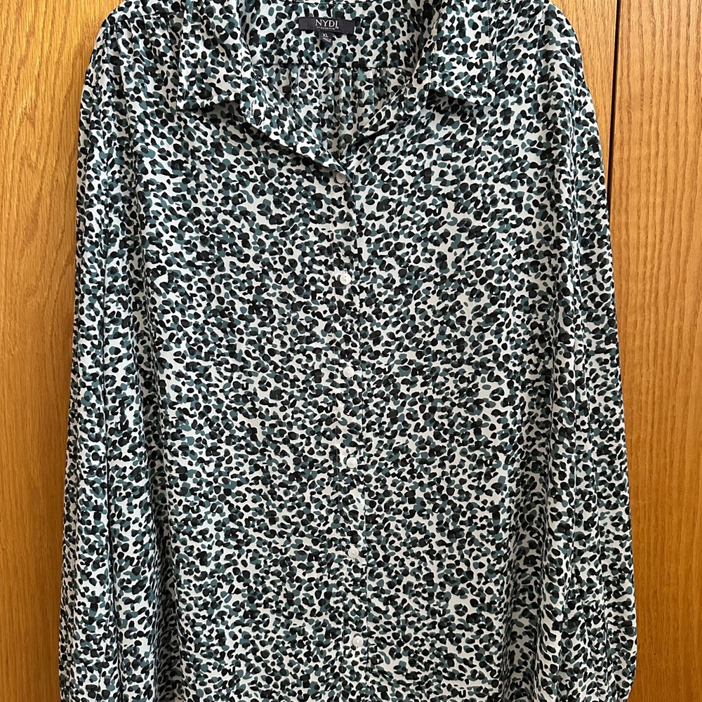 NYDJ Teal and Black Patterned Blouse